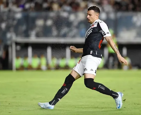 Hugo Moura reforça o Vasco contra o São Paulo; Veja escalação
