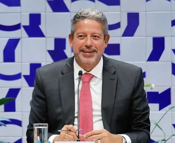 Impulsionando a apicultura em AL, Arthur Lira assegura R$ 464 mil para construção da Casa de Mel
