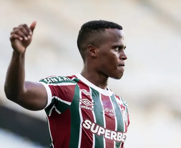 Jhon Arias explica saída do Fluminense e promete retorno: ‘Um dia vou voltar’