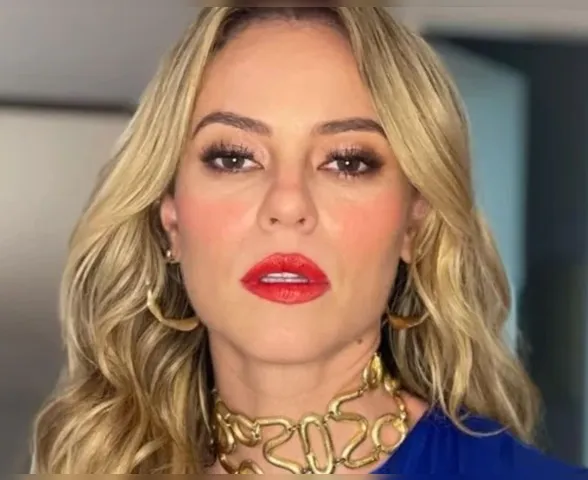 Paolla Oliveira é criticada após defender regulamentação das redes