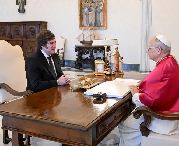 Papa Leão XIV recebe Milei e ressalta luta contra a pobreza