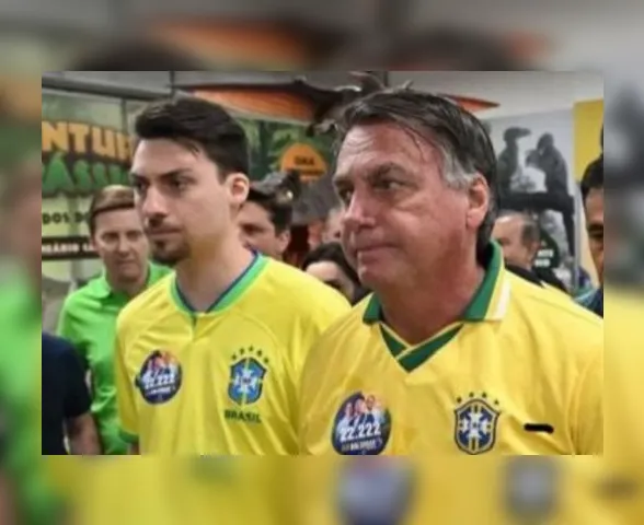 Renan Bolsonaro repete erro de português de Janja e vira meme