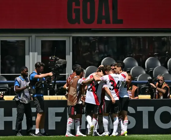 River Plate leva pequeno susto, mas vence Urawa na estreia do Mundial