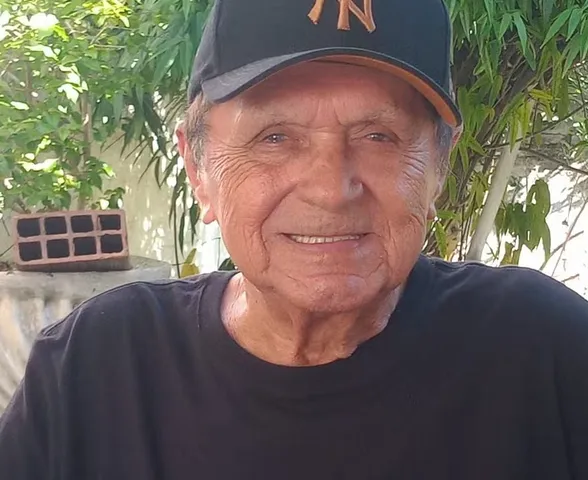 Romildo Freitas, ícone do rádio de AL e defensor do forró, morre aos 91 anos