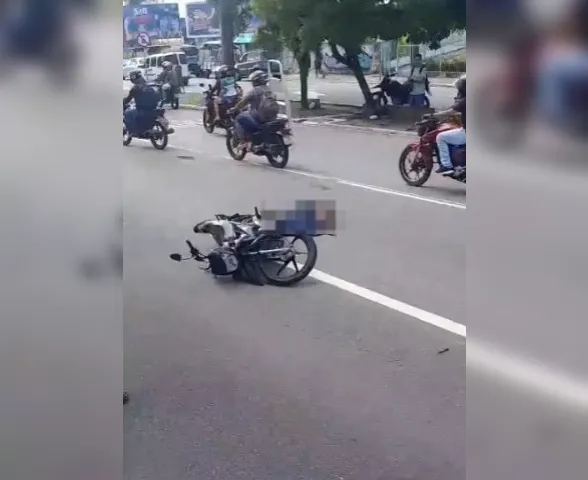 Vídeo: motociclista morre após ser atropelada por caminhão na Av. Fernandes Lima
