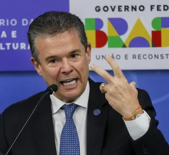 Ministro da Pesca e Aquicultura acompanha primeira-dama em visita a PE e AL