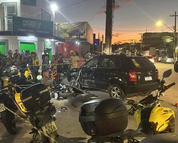 Acidente entre carro e moto deixa um morto e um ferido no bairro da Jatiúca