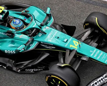 Alonso lidera 1º treino livre em GP de Singapura na F1; Bortoleto é 17º