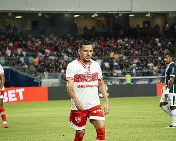 CRB sofre 4 gols pela primeira vez na temporada e liga sinal de alerta