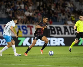 Com expulsão e arbitragem polêmica, Bragantino vence o Grêmio pelo Brasileirão
