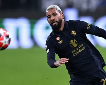 Douglas Luiz acerta com clube da Premier League e deixa a Juventus