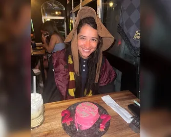 Entenda o tratamento de jovem com câncer provocado por vape aos 27
