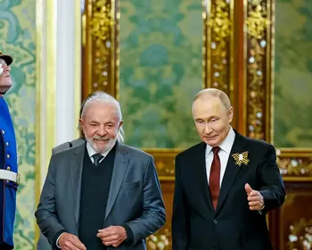 Lula recebe ligação de Putin para conversa sobre Ucrânia e Brics