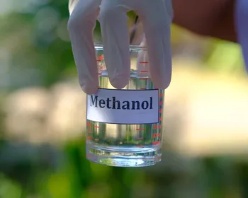 O que é metanol e para que serve? Entenda o risco nas bebidas adulteradas