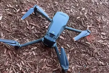 
				Brasileiros usam WhatsApp e drones contra cerco de Trump a imigrantes
			
			