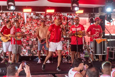 
				CRB celebra 113 anos com festa no Casarão, no Jaraguá; veja como foi!
			
			