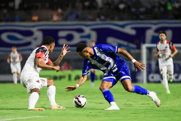 
				CSA vacila, fica no empate com o Ituano e se complica na Série C: 2x2

			
