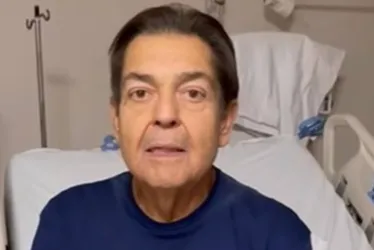 
				Faustão é extubado e segue internado, confirma assessoria do apresentador
			
			