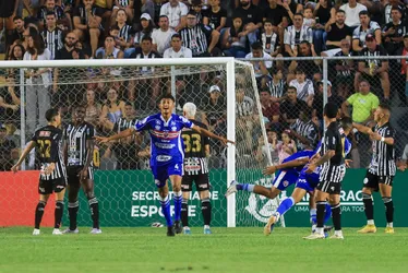 
				Irreconhecível, ASA perde em casa por 3x0 para o Maranhão e dá adeus ao acesso

			
