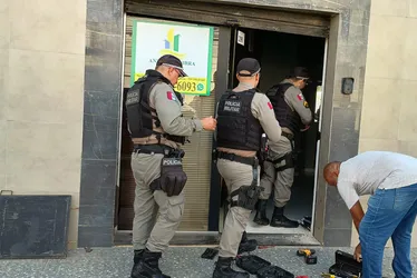 
				Operação mira esquema de notas fiscais falsas que causou prejuízo de R$ 150 milhões em Alagoas
			
			