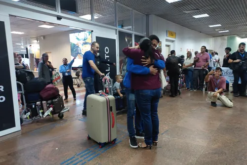 
				Alunos da rede estadual retornam a Alagoas após um mês de intercâmbio na Inglaterra; veja como foi
			
			