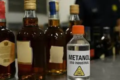 
				Brasil tem 2ª morte confirmada por consumo de bebida com metanol
			
			