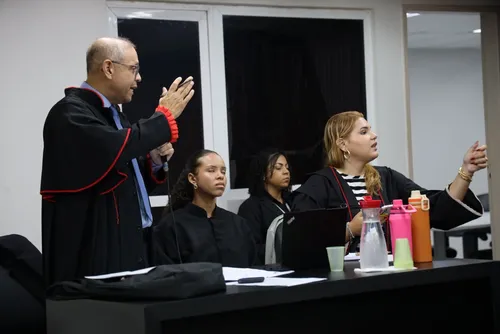 
				Caso Anthony Levy: pai é condenado a 52 anos de prisão por matar filho de 4 anos envenenado
			
			