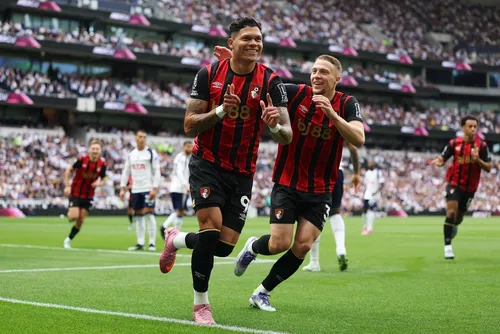 
				Com gol brasileiro, Bournemouth derrota Tottenham na Premier League
			
			