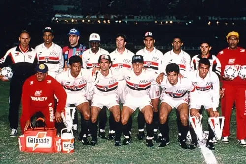 
				Igual 1993: São Paulo precisará do mesmo feito de ano histórico na Libertadores
			
			