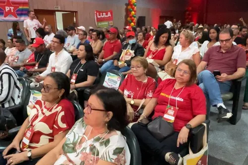 
				Ronaldo Medeiros assume presidência do PT em Alagoas
			
			