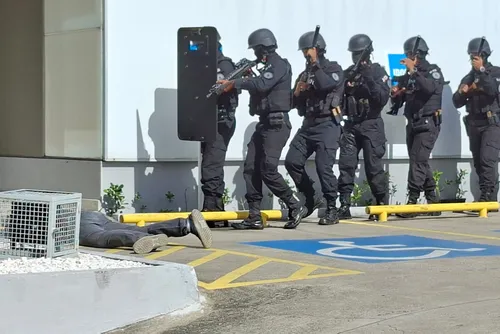 
				Simulado de sequestro de gerente bancário mobiliza policiais na Ponta Verde
			
			