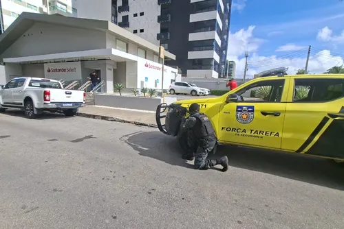 
				Simulado de sequestro de gerente bancário mobiliza policiais na Ponta Verde
			
			