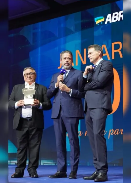 
				Associação Brasileira de Supermercados homenageia Arthur Lira e outras lideranças políticas nacionais
			
			
