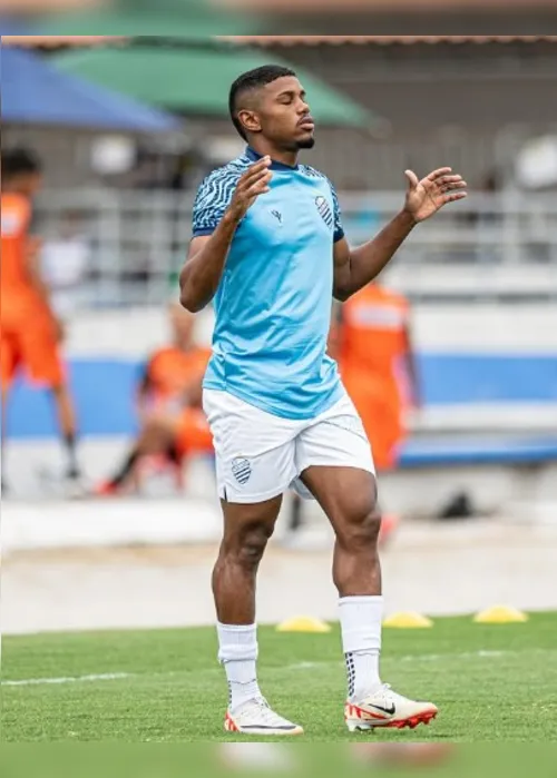
				Atacante Robinho lamenta queda do CSA: "Dói demais"
			
			