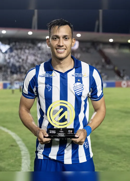 
				Brayann, ex-camisa 10 do Azulão, foi o líder de assistências da equipe em 2025
			
			