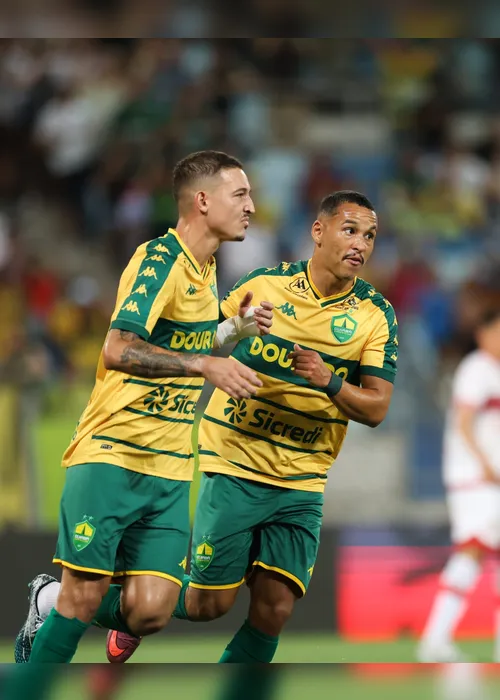 
				CRB perde para o Cuiabá e deixa escapar a chance de encostar no G4 da Série B: 1x0

			