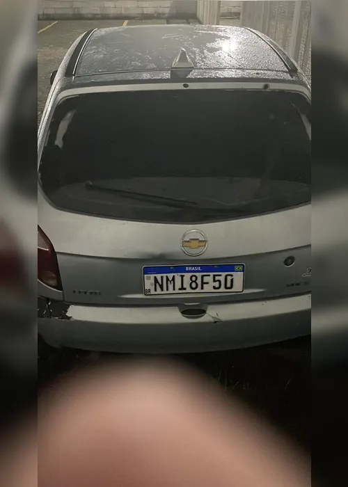 
				Criminosos desobedecem ordem de parada, abrem fogo contra PMs e um morre
			
			