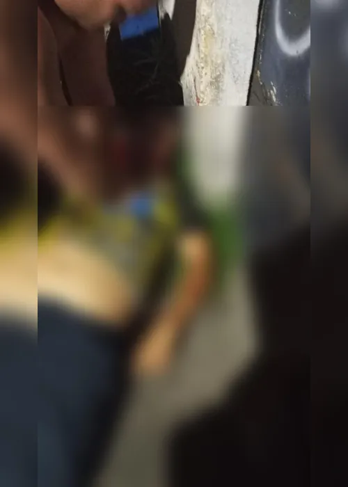 
				Homem é morto a tiros na Pitanguinha; atirador estaria de terno e com Bíblia na mão
			
			