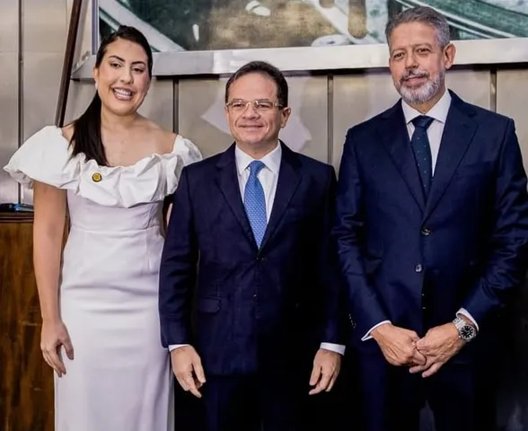 Assembleia Legislativa homenageia Arthur Lira com Comenda Tavares Bastos