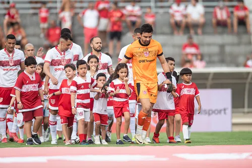 
				Melhor goleiro do Nordeste? Matheus Albino tem médias melhores que arqueiros da Série A
			
			