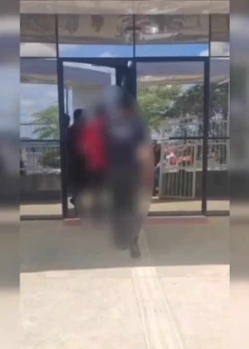 
				Professor é preso em escola de Santana do Ipanema suspeito de armazenar pornografia infantil
			
			