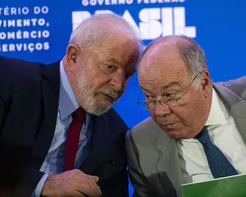 Governo Lula fingiu negociar e torceu pelo tarifaço