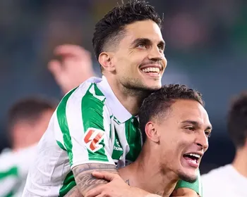 "Ele é uma mistura de Neymar e Cristiano"; brasileiro é elogiado por capitão do time