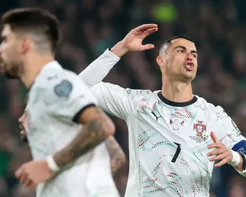 França garante vaga e CR7 é expulso; veja como foi o dia das Eliminatórias Europeias