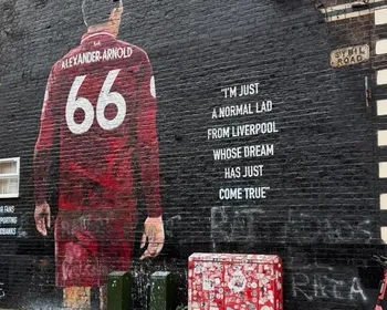 Mural de Arnold, é pichado antes de reencontro com o Liverpool pela Champions League