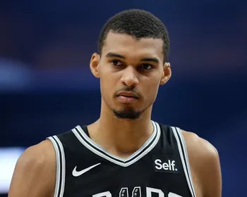 NBA: astro dos Spurs, Wembanyama desfalca time por tempo indeterminado