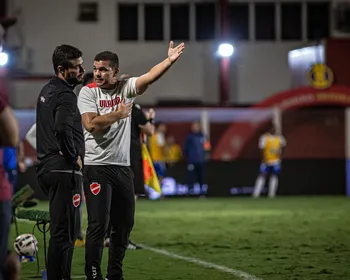 Treinador campeão com o CRB reencontra a ex-equipe pela 2ª vez na Série B