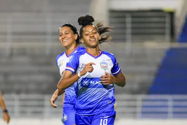 
				Alagoas amassa o Ceará e vai enfrentar Sergipe na final da Copa Rainha Marta
			
			