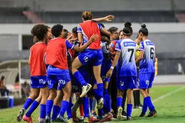 
				Alagoas amassa o Ceará e vai enfrentar Sergipe na final da Copa Rainha Marta
			
			