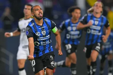 
				Atlético-MG marca nos acréscimos e busca empate contra o Del Valle no Equador
			
			